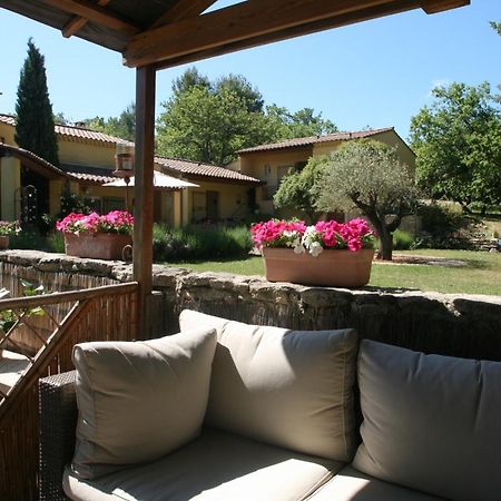 Le Mas Des Pierres Blanches Venasque Exterior photo